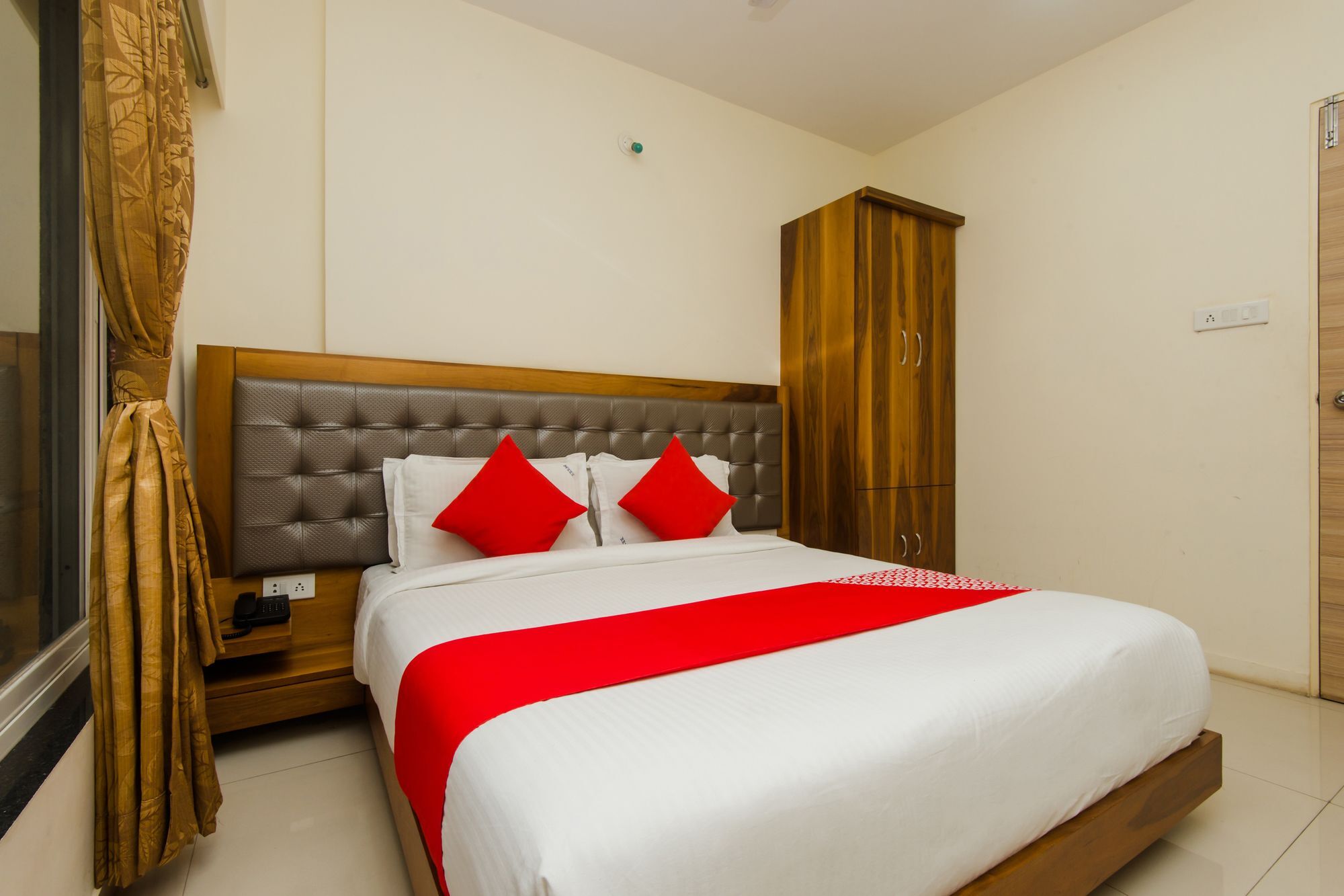 Oyo 11441 Hotel Blue Bells Residency Bombay Eksteriør billede